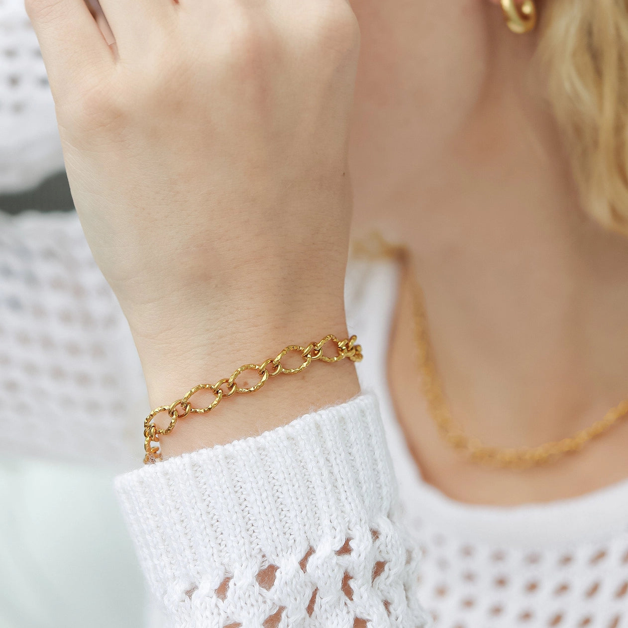 The Hammered Gold Bracelet