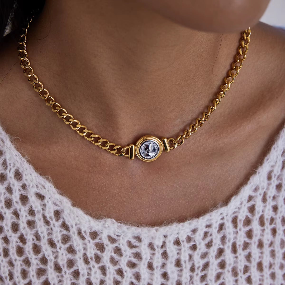 The Roma Necklace